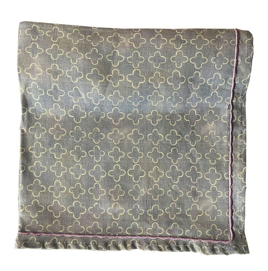 Quatrefoil Dinner Napkins