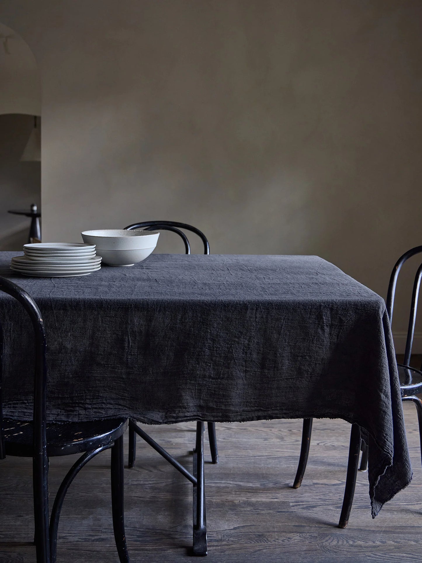 Philo Linen Tablecloth | Slate
