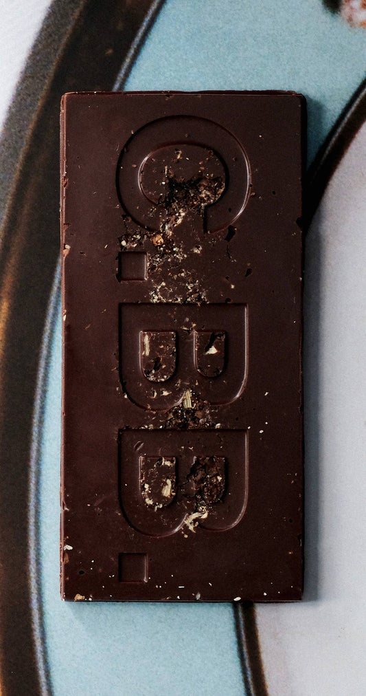 Casa Bosques Coffee Nibs & Cardamom Chocolate Bar